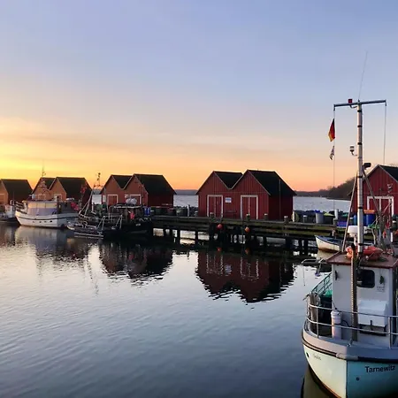 Urlauberdorf 40b 公寓 *